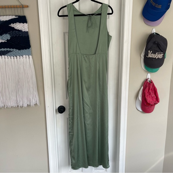 Formal Abercrombie Dress - Picture 4 of 9